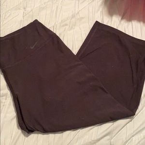 Nike Wide Leg Capri pants